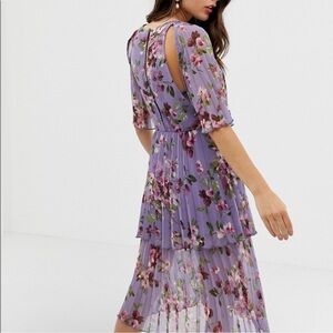 ASOS soft pleated tiered midi dress in lilac floral. Size 6. Brand new with tags